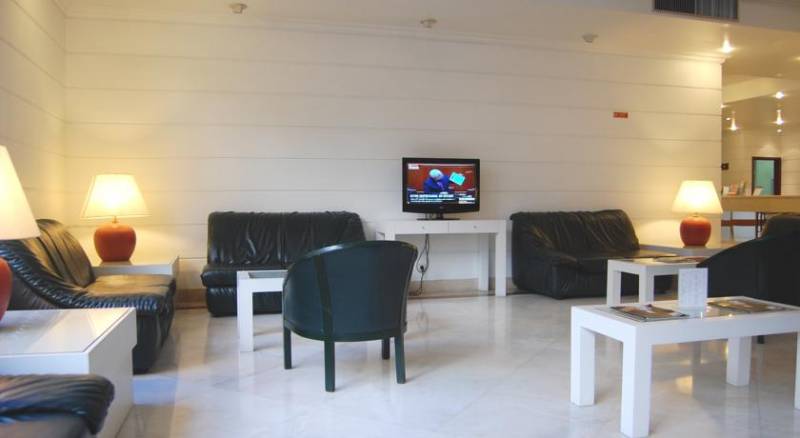 VIP Executive Marques Aparthotel