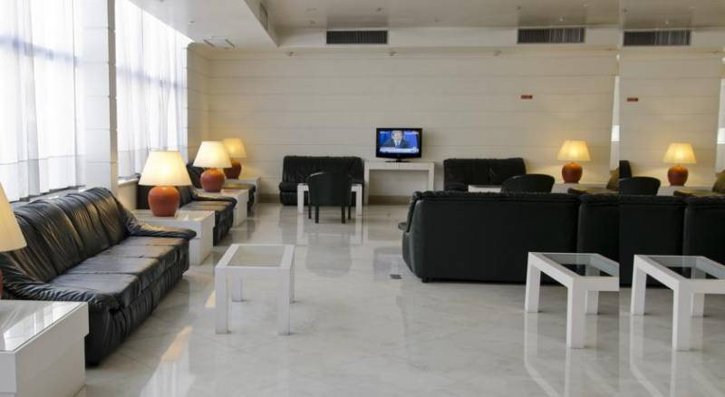 VIP Executive Marques Aparthotel