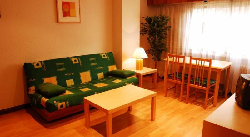 Apartamentos Goya 75