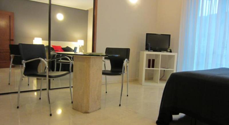 Apartamentos Sercotel Togumar