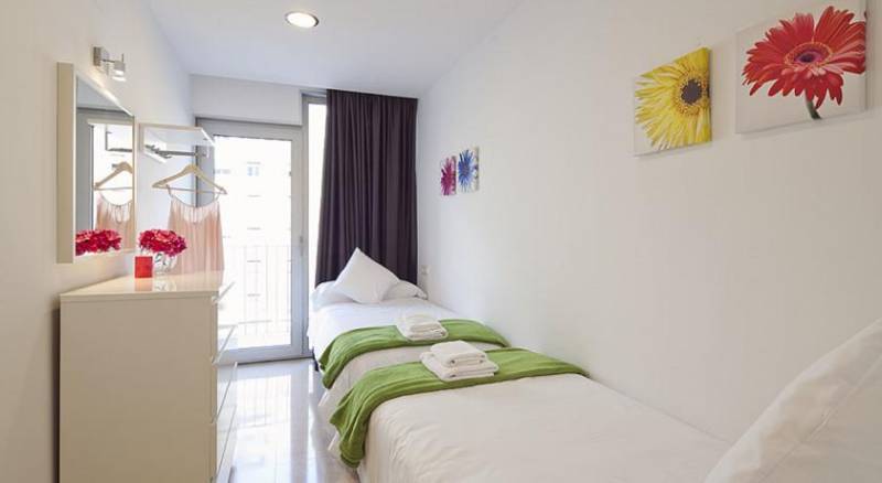 Charmsuites Paralel