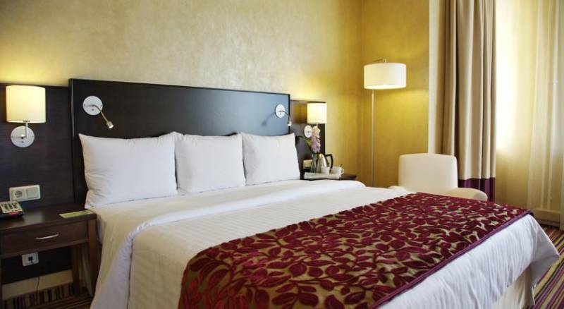 Courtyard by Marriott St. Petersburg Vasilievsky