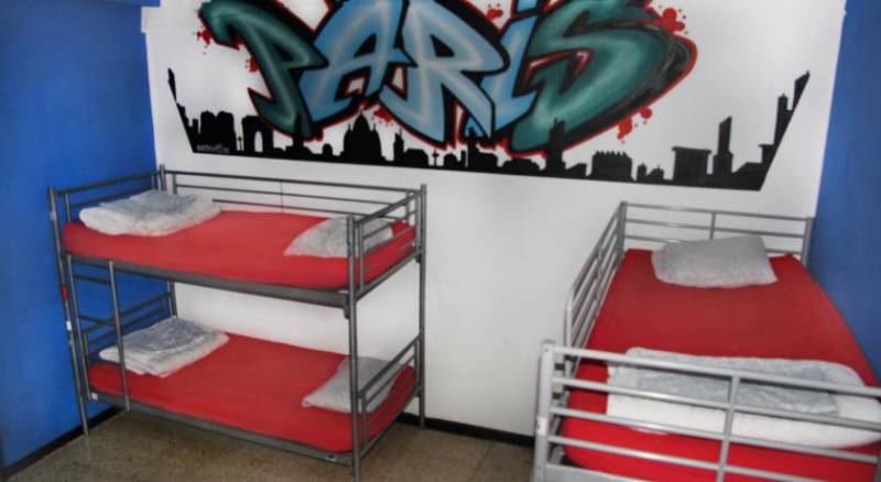 Graffiti Hostel