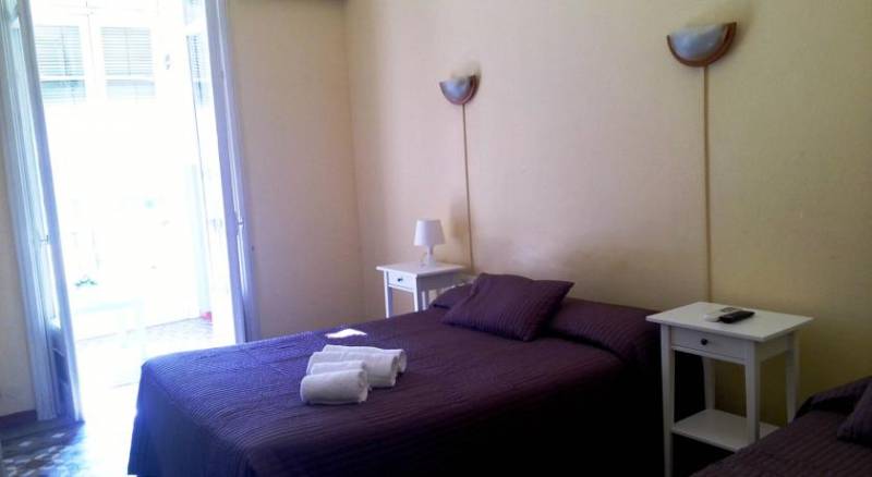 Hostal Balmes Centro