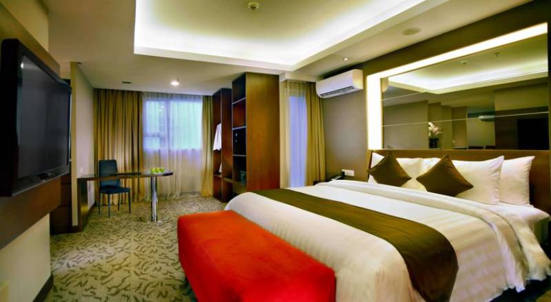 Aston Pluit Hotel & Residence