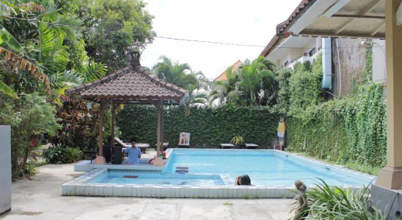 Ayu Beach Inn