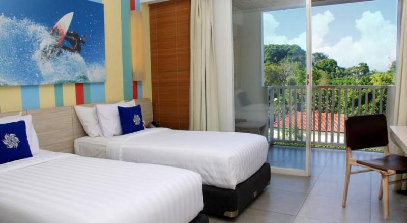 Bliss Surfer Hotel