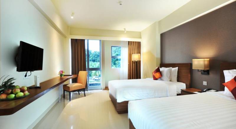 Discovery Hotel & Convention Ancol