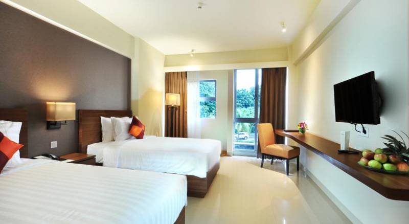 Discovery Hotel & Convention Ancol