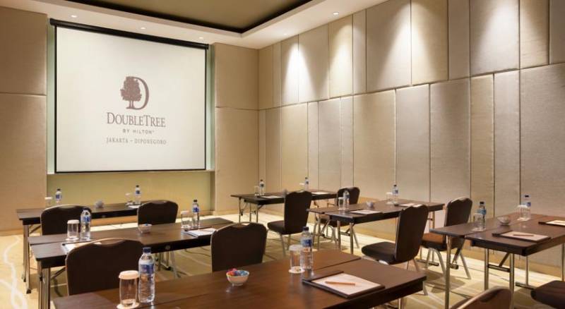 DoubleTree by Hilton Jakarta - Diponegoro