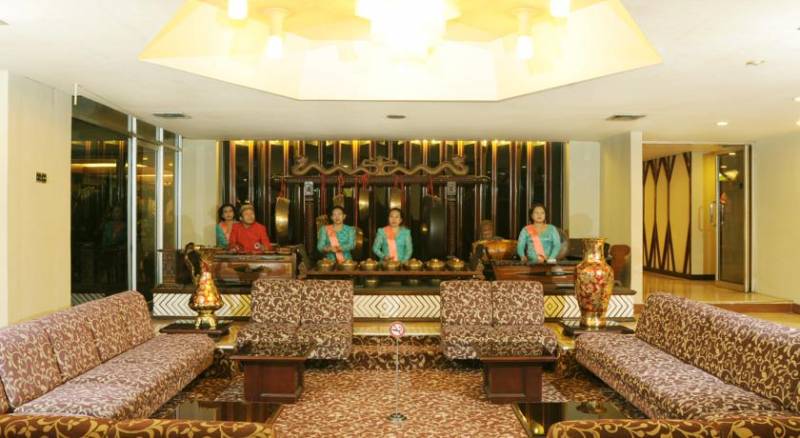 Elmi Hotel Surabaya