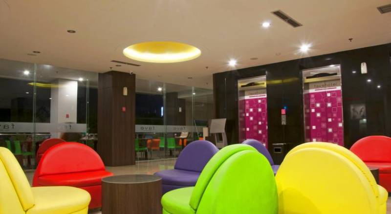 Favehotel Hyper Square