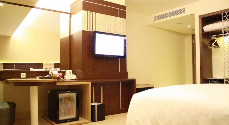 Grand Clarion Hotel Makassar