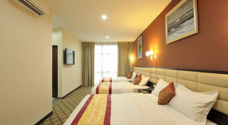 Hallmark Regency Hotel