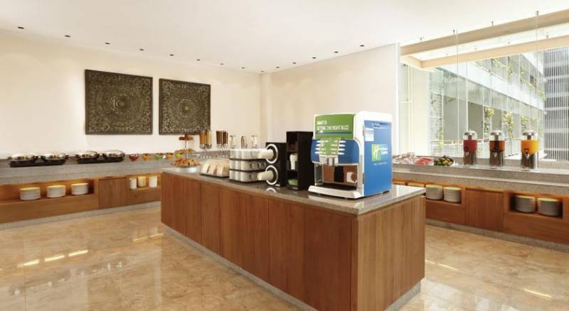 Holiday Inn Express Bali Raya Kuta