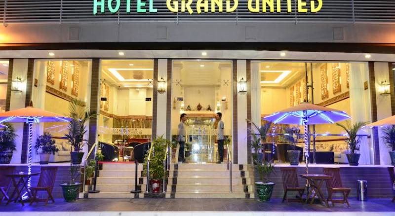 Hotel Grand United - Ahlone Branch