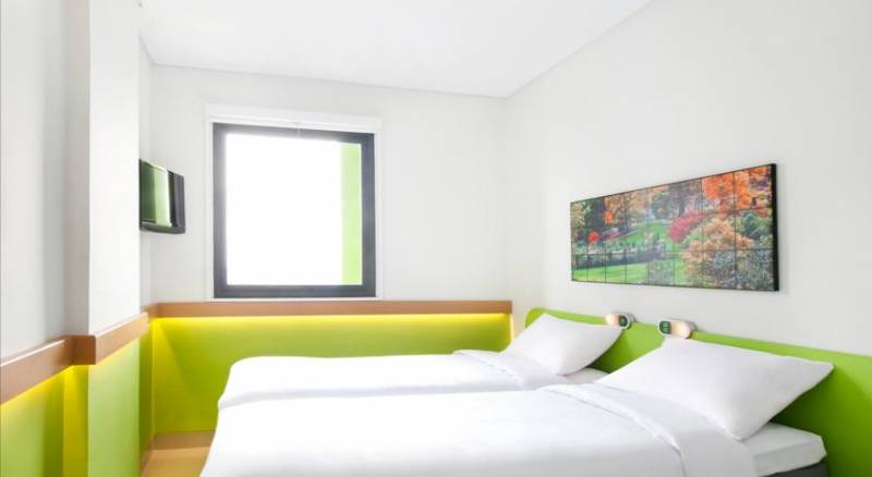 Ibis budget Jakarta Daan Mogot