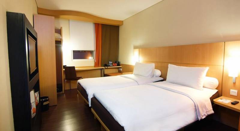 Ibis Surabaya City Center