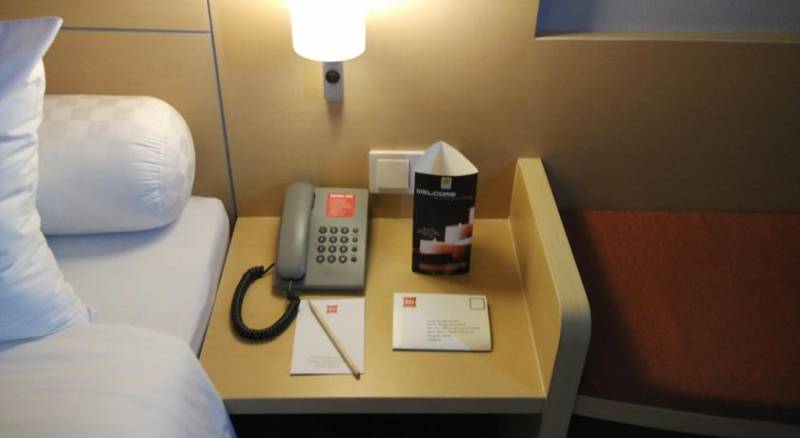 Ibis Surabaya Rajawali