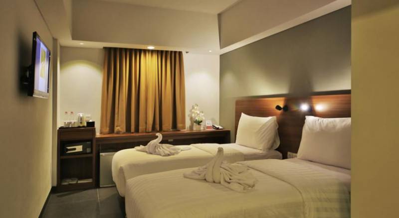 J4 Hotels Legian