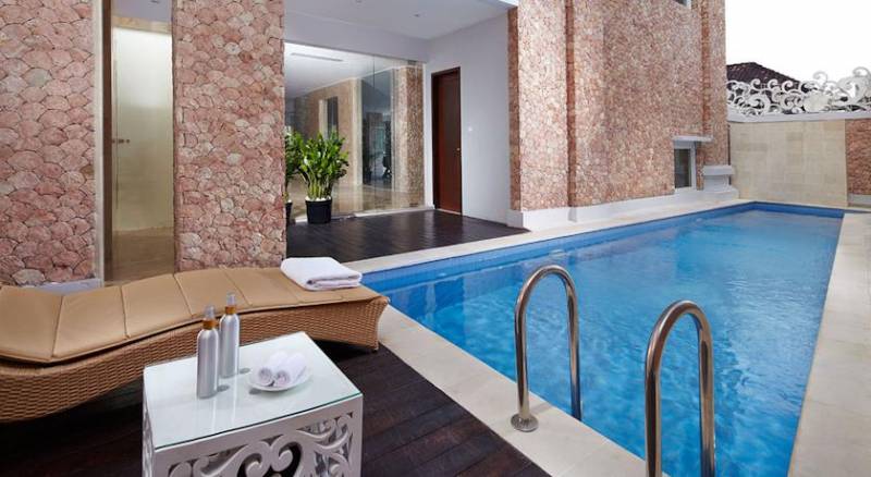 Kuta Angel Hotel - Luxurious Living