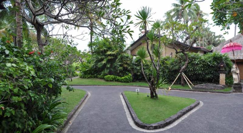 Legian Beach Hotel