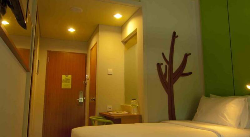 MaxOneHotels.com at Sabang