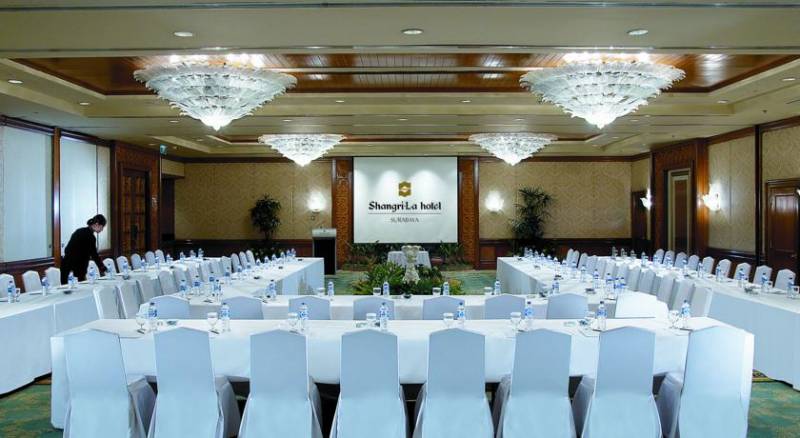 Shangri-la Hotel Surabaya