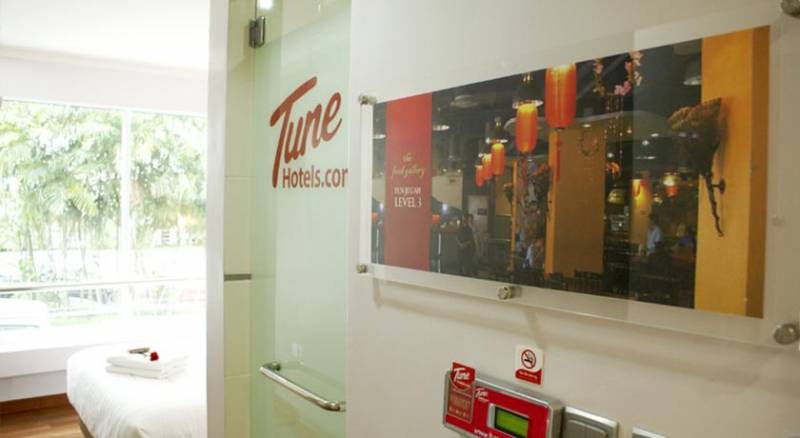 Tune Hotel - Waterfront Kuching