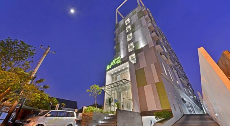 Whiz Hotel Semarang