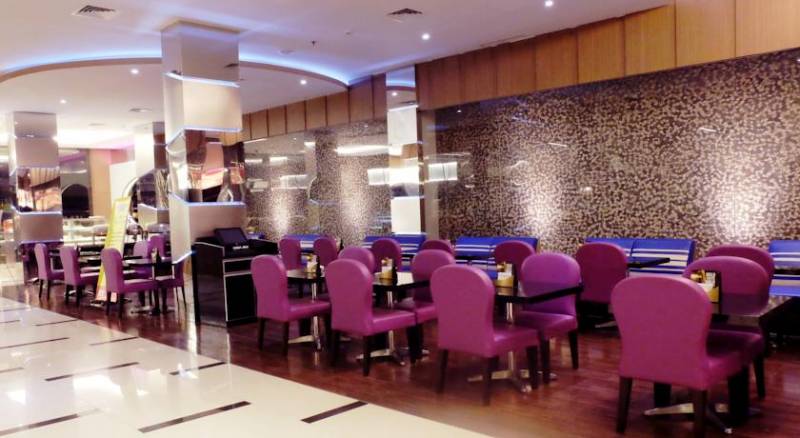 World Hotel Jakarta