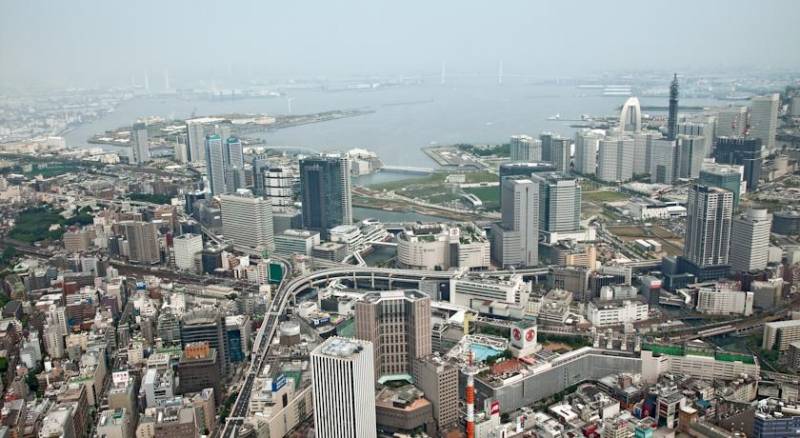 Yokohama Bay Sheraton Hotel and Towers