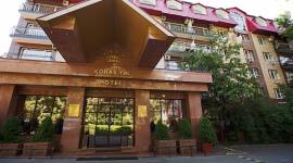 Uyut Hotel