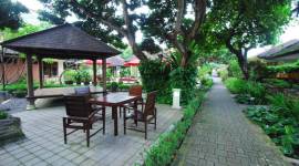 Yulia Beach Inn Kuta