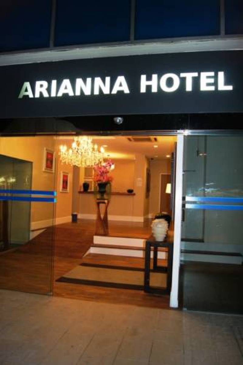 Arianna Hotel