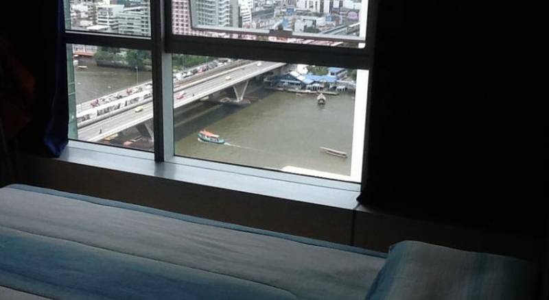 Baan Sathorn Riverfront