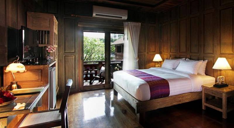 Baan U Sabai Boutique House