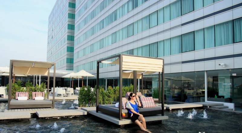 Centara Watergate Pavillion Hotel Bangkok