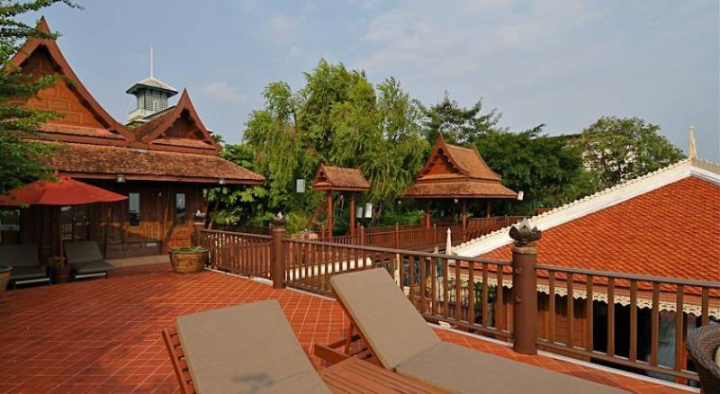 Chakrabongse Villas