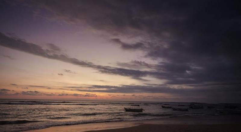 Coral Sands Hotel