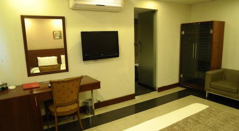 Hotel One Gulberg