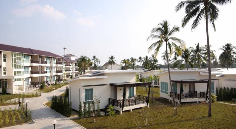 Kantary Beach Hotel Villas & Suites