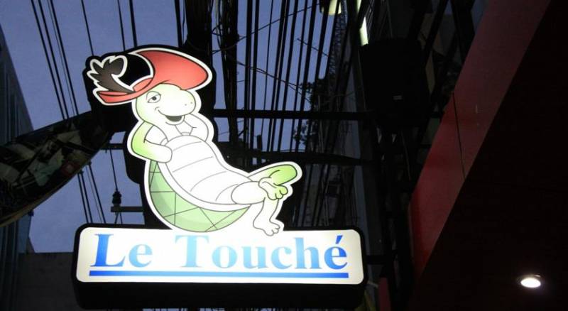 Le Touché Hotel