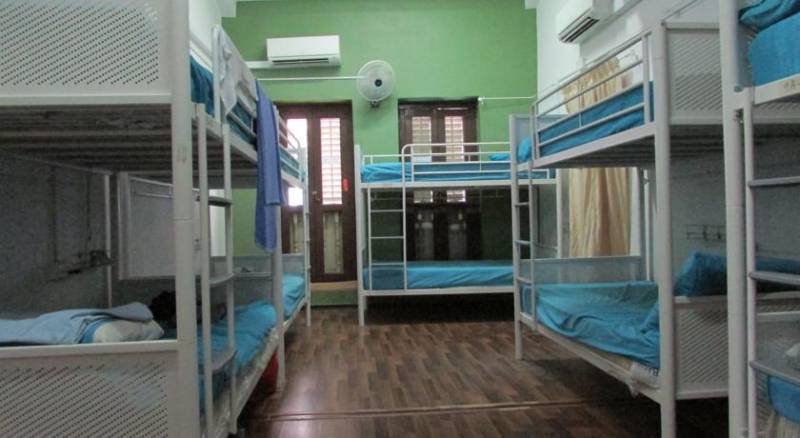 MKS Backpackers Hostel - Dalhousie Lane