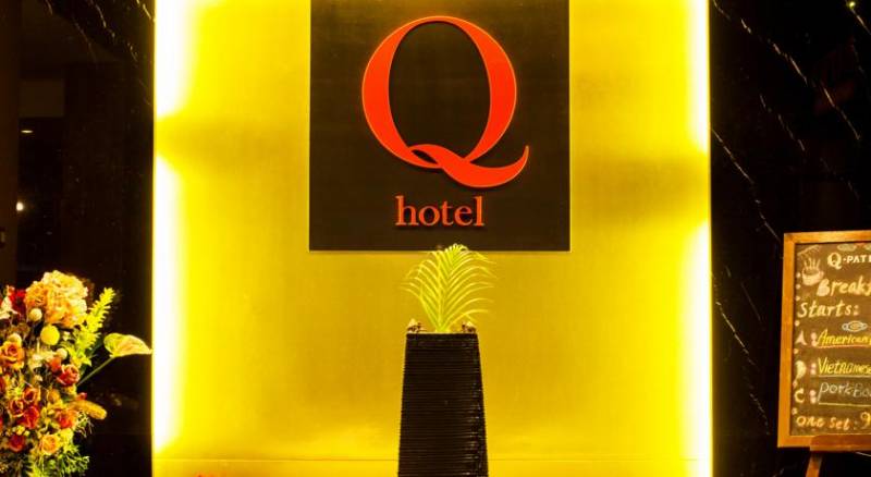 Q Hotel