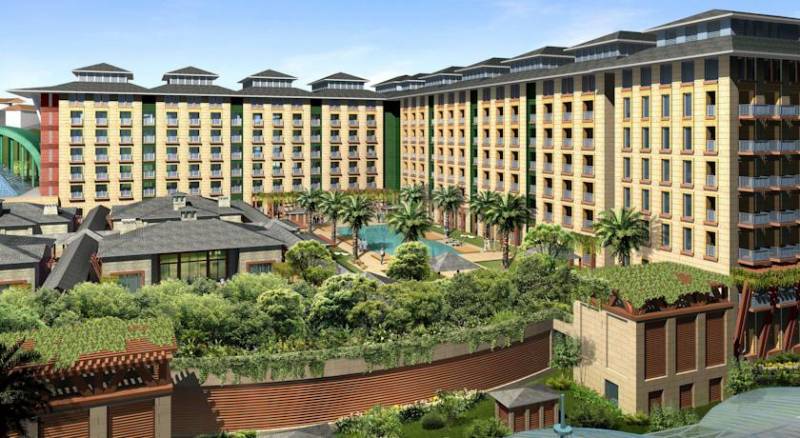 Resorts World Sentosa - Festive Hotel