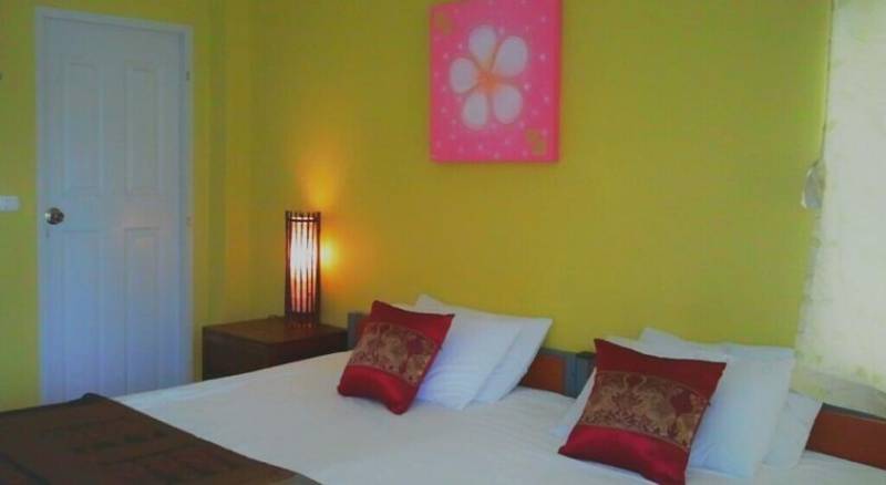 Sabuy Chiangmai Bed & Breakfast