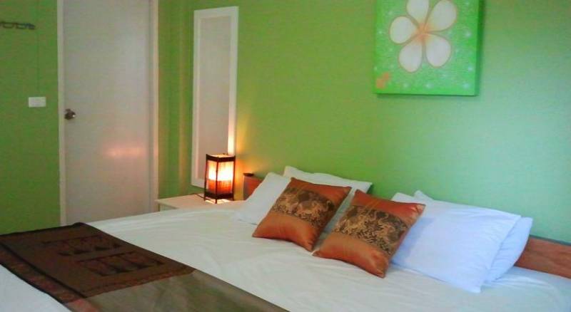 Sabuy Chiangmai Bed & Breakfast