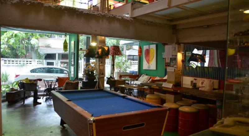 Silom Art Hostel