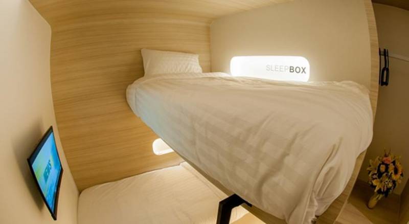 Sleepbox Chiangmai Hotel